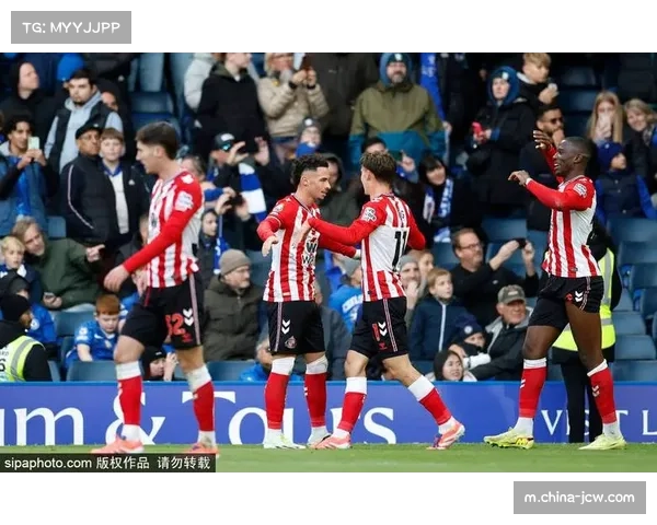 英超上半场激战 加纳乔破门伊西多尔回应 切尔西暂平桑德兰1比1 英超上半场激战 加纳乔破门伊西多尔回应 切尔西暂平桑德兰1比1